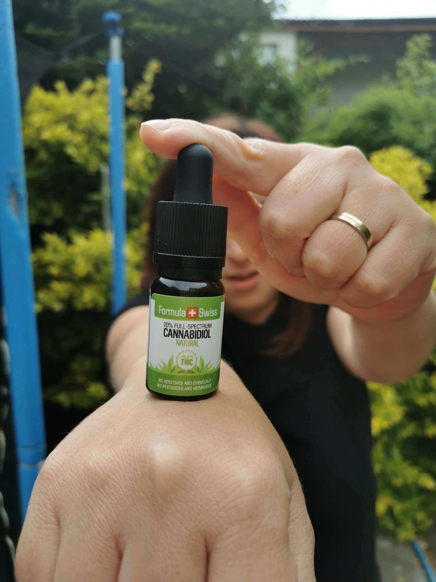 Formula Swiss olio di CBD biologico in olio naturale